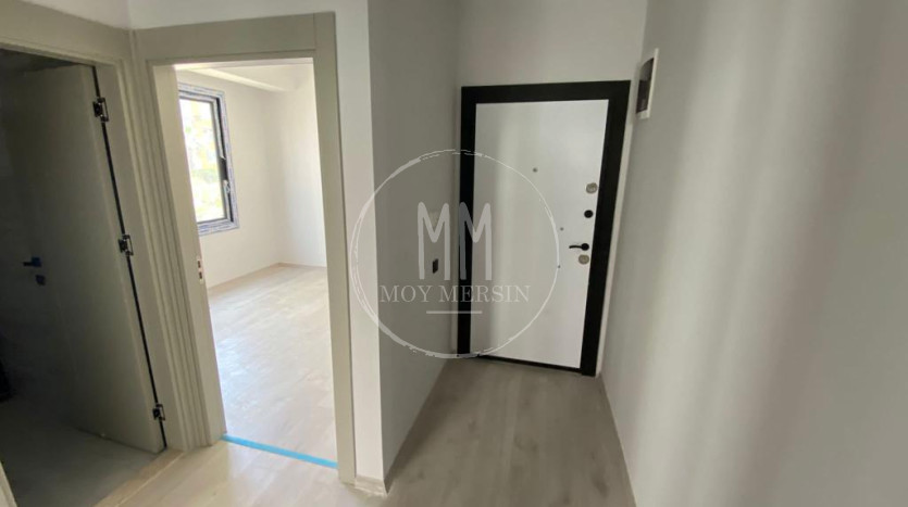 Квартира 2+1 с террасой на 1ом этаже в Тедже Мерсин