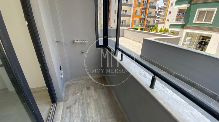 Квартира 2+1 с террасой на 1ом этаже в Тедже Мерсин