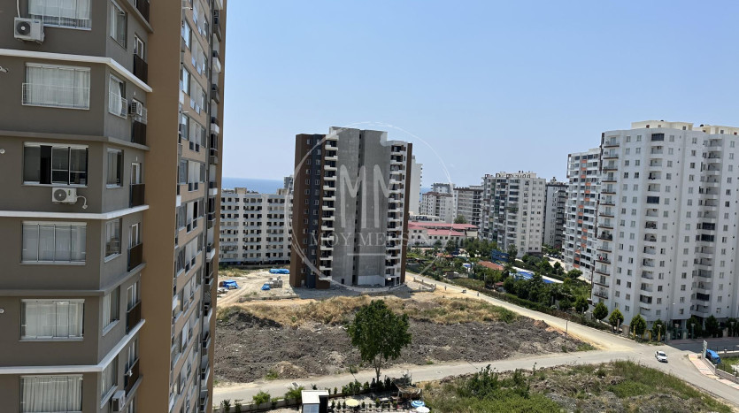 Квартира 2+1 с видом на море в Тедже Мерсин