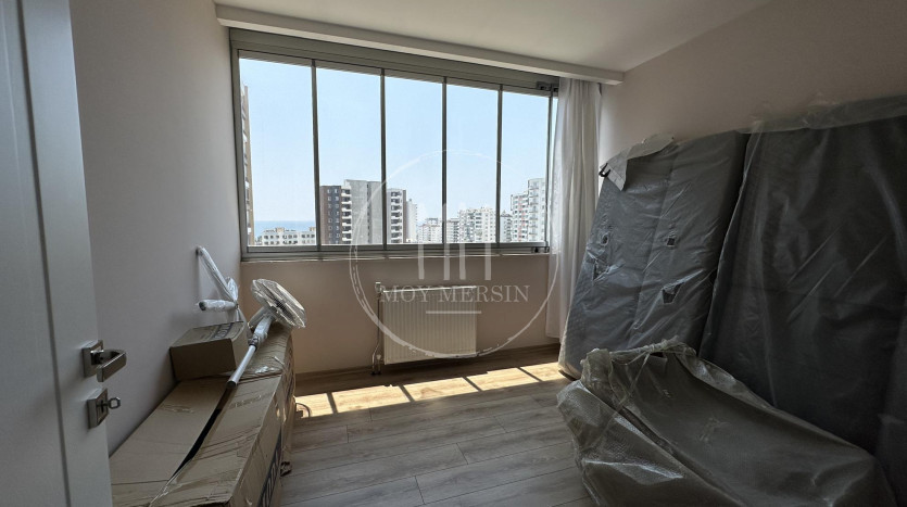 Квартира 2+1 с видом на море в Тедже Мерсин