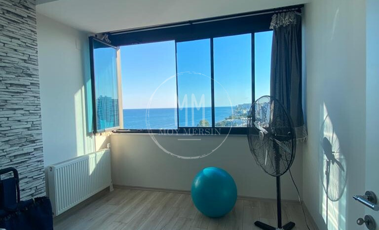 Квартира 3+1 с ПАНОРАМНЫМ видом на море Тедже Мерсин