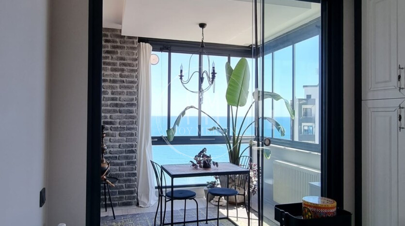 Квартира 3+1 с ПАНОРАМНЫМ видом на море Тедже Мерсин