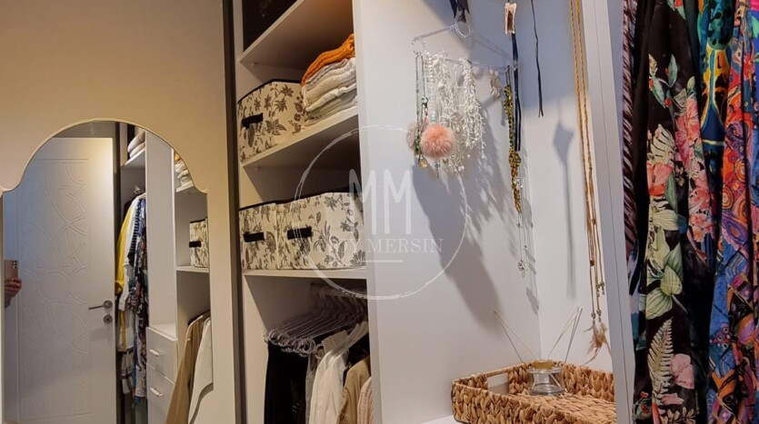 Квартира 3+1 с ПАНОРАМНЫМ видом на море Тедже Мерсин