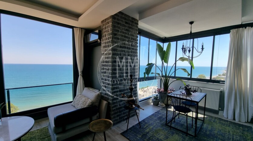 Квартира 3+1 с ПАНОРАМНЫМ видом на море Тедже Мерсин