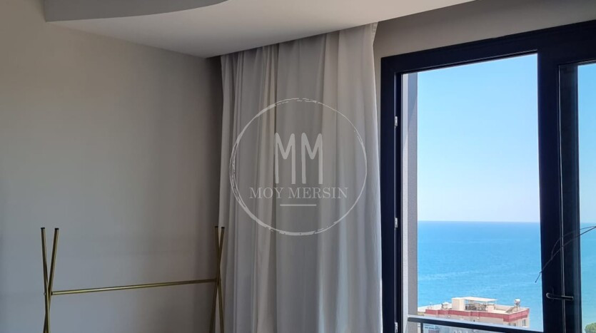 Квартира 3+1 с ПАНОРАМНЫМ видом на море Тедже Мерсин