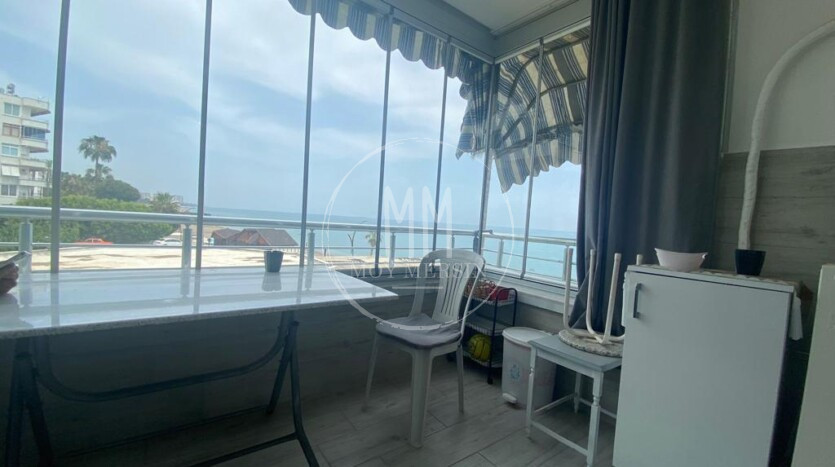 СРОЧНАЯ ПРОДАЖА! Квартира 2+1 на первой береговой линии. С мебелью и техникой.