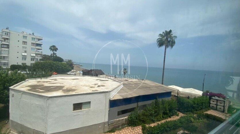 СРОЧНАЯ ПРОДАЖА! Квартира 2+1 на первой береговой линии. С мебелью и техникой.