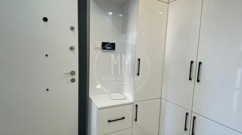 Квартира 3+1 после капитального ремонта. ПОДХОДИТ ПОД ВНЖ.