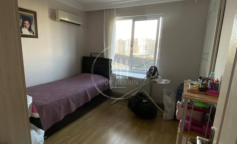 Квартира 3+1 с отдельной кухней в районе Давултепе Мерсин. С видом на море.