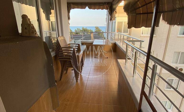 Квартира 3+1 с отдельной кухней в районе Давултепе Мерсин. С видом на море.