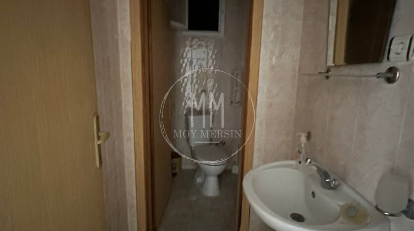 Огромная квартира 2+1 в Мерсине с видом на море.