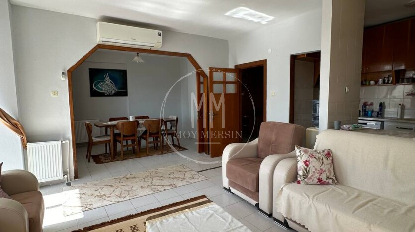 Квартира 3+1 в районе Тедже с видом на бассейн и море