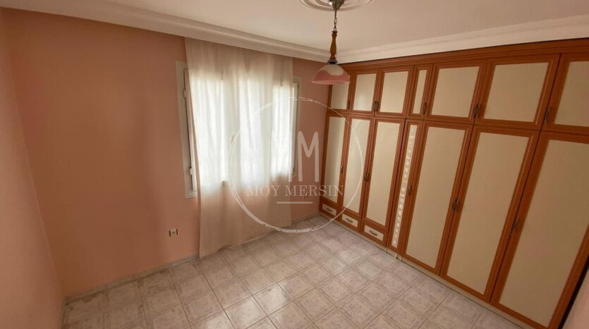 Большая квартира 3+1 в районе Давултепе Мерсин