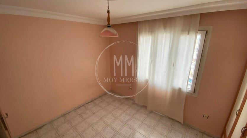 Большая квартира 3+1 в районе Давултепе Мерсин