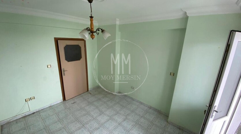 Большая квартира 3+1 в районе Давултепе Мерсин