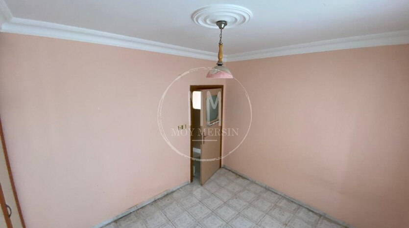 Большая квартира 3+1 в районе Давултепе Мерсин