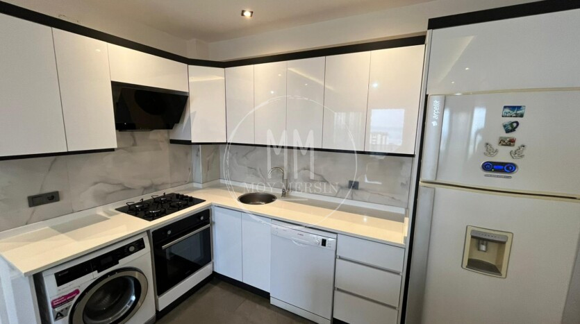 Квартира 1+1 с прекрасным видом на море в районе Аяш Эрдемли Мерсин.