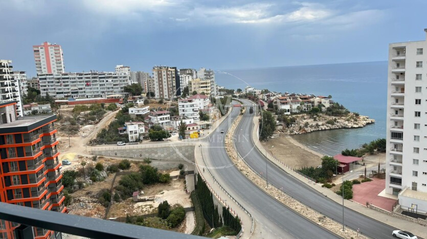 Панорамный вид на море. Квартира 2+1 в районе Аяш Мерсин