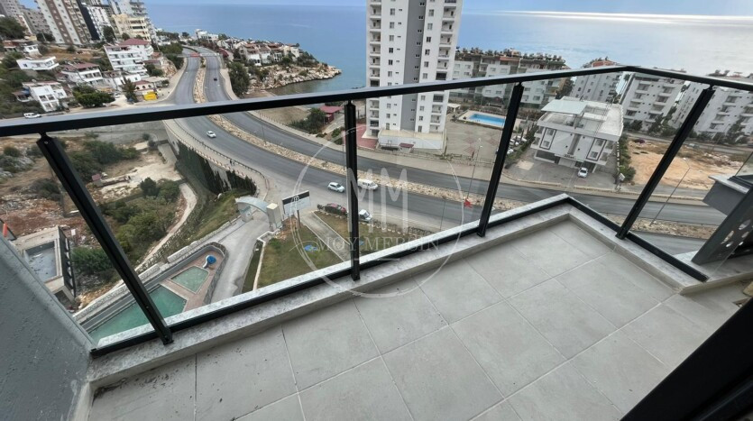 Панорамный вид на море. Квартира 2+1 в районе Аяш Мерсин