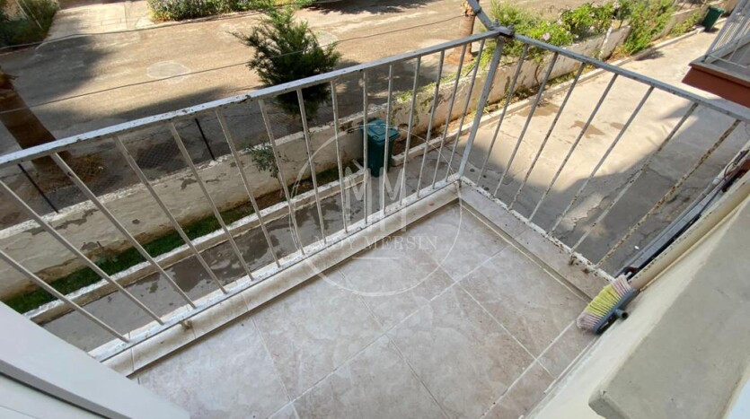 Квартира 2+1 с мебелью и газом в районе Акдениз Мезитли Мерсин