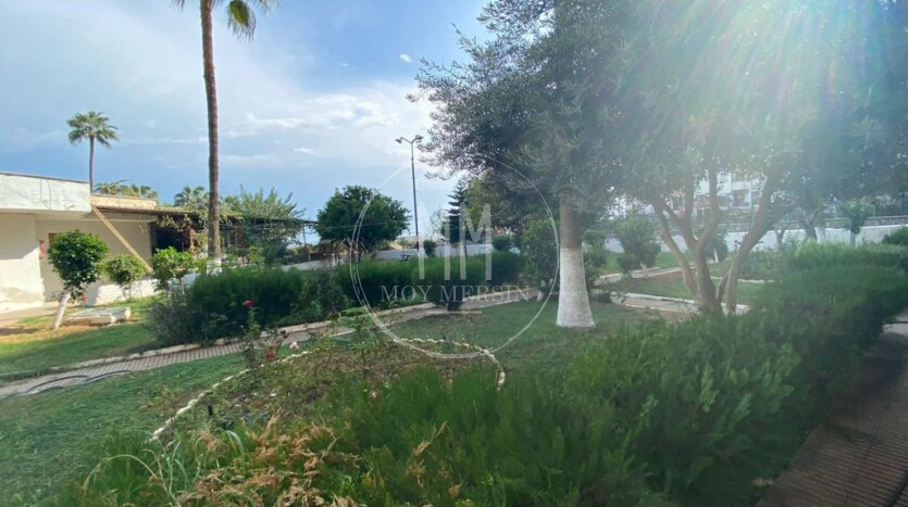 Квартира 2+1 с мебелью и газом в районе Акдениз Мезитли Мерсин