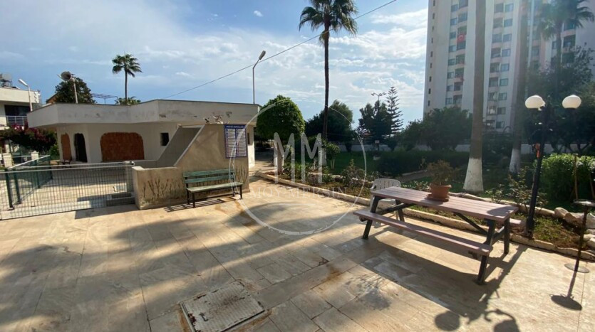 Квартира 2+1 с мебелью и газом в районе Акдениз Мезитли Мерсин