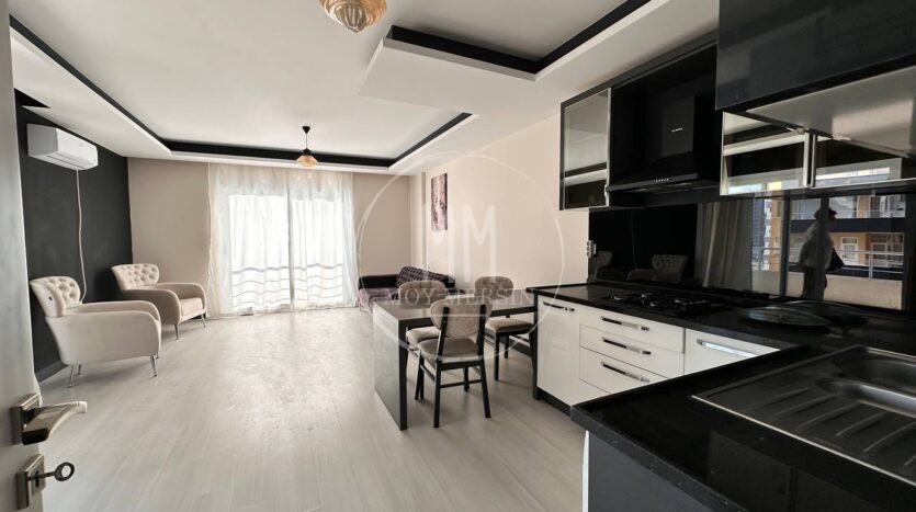 С мебелью и техникой квартира 2+1 в Тедже Мерсин