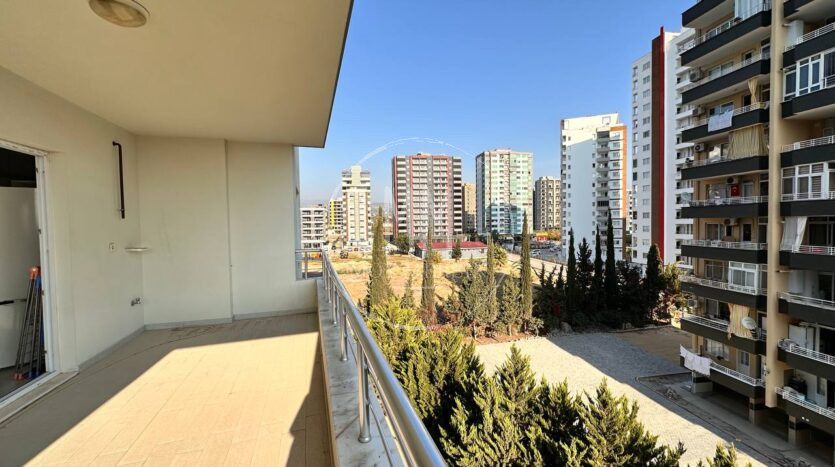 С мебелью и техникой квартира 2+1 в Тедже Мерсин