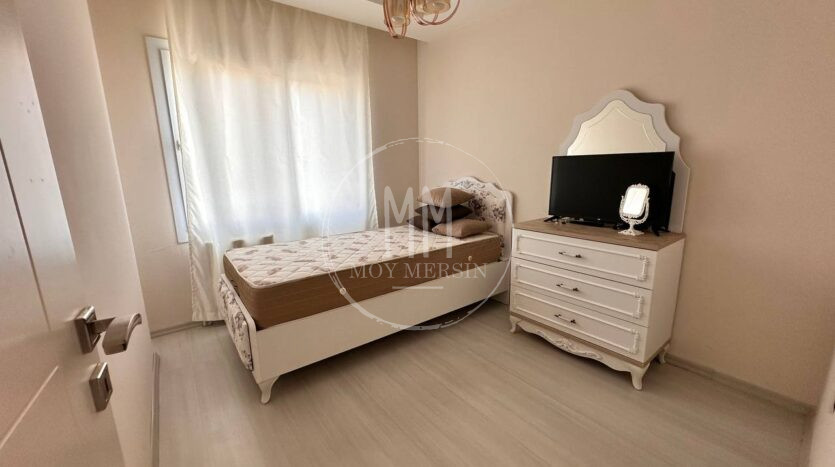 С мебелью и техникой квартира 2+1 в Тедже Мерсин