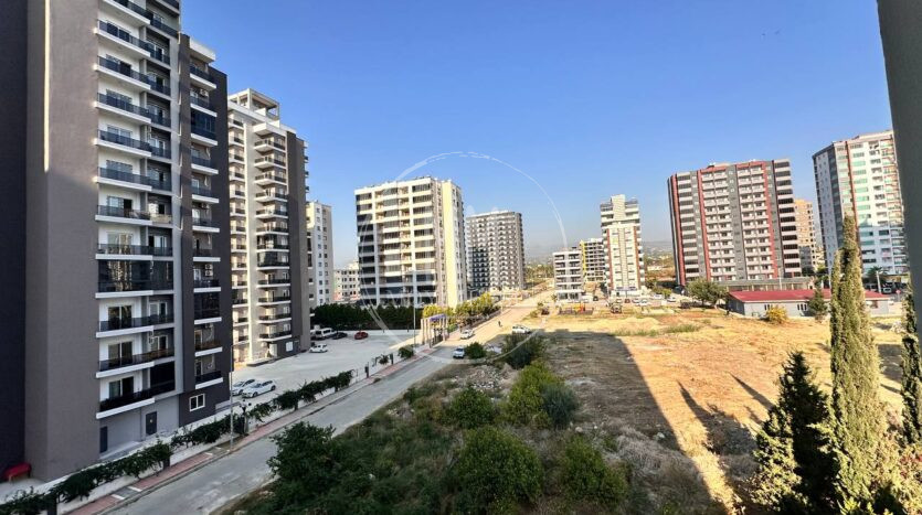 С мебелью и техникой квартира 2+1 в Тедже Мерсин