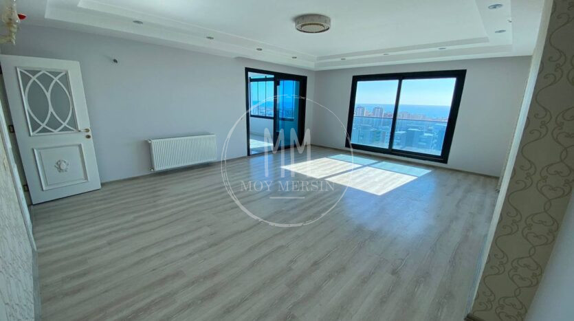 Квартира 3+1 в центре города под ВНЖ